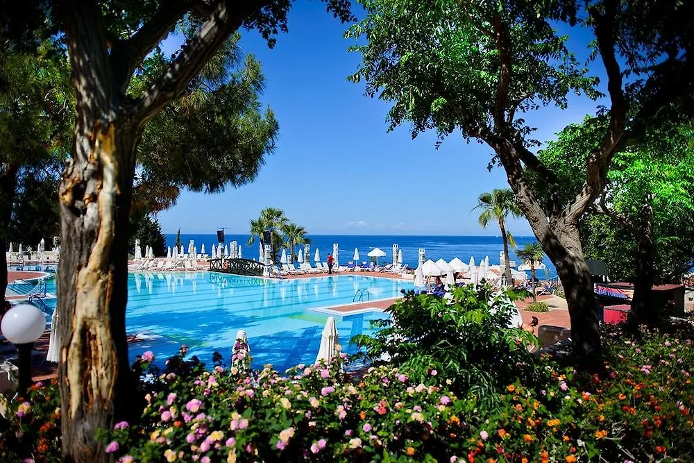 Lykia World Residence (Adults Only) 올루데니스 호텔